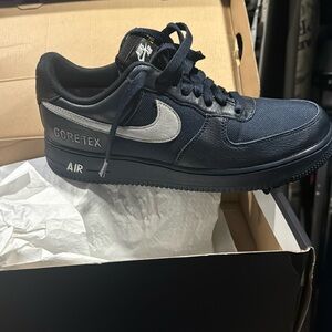 Nike Air Force 1 Gortex obsidian